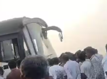 बुलढाण्यात शिवशाही बस–दुचाकी अपघात; तीन तरुणांचा जागीच मृत्यू