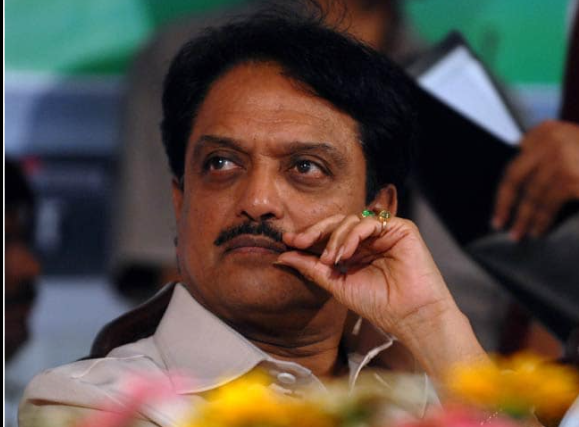 रवींद्र चव्हाणच्या विलासराव देशमुख वक्तव्यावर तीव्र प्रतिक्रिया; अमित–रितेश–धीरज यांनी पलटवार